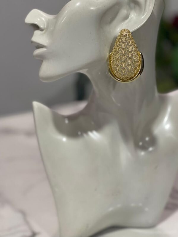 Lason gold Earring