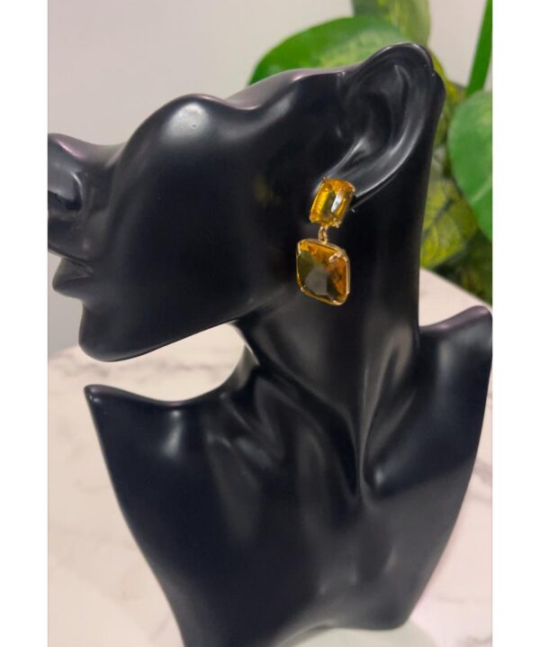 lason earring with gold stone